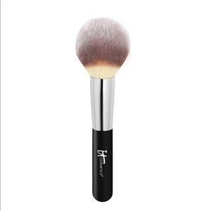 it Cosmetics- heavenly luxe wand ball powder brush